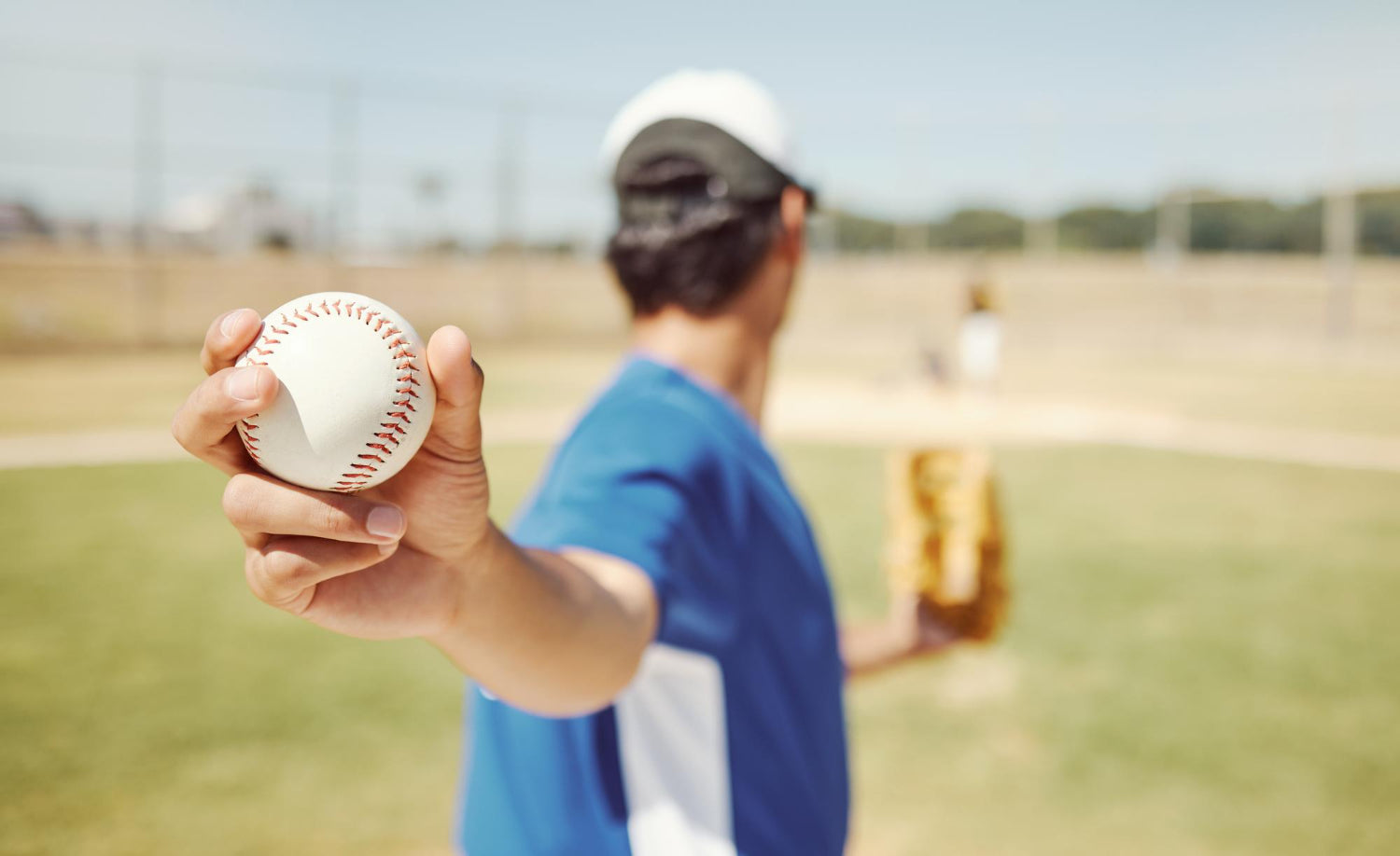 baseball throwing