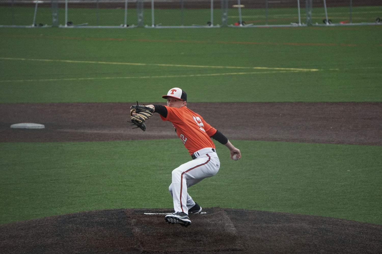 baseball pitching