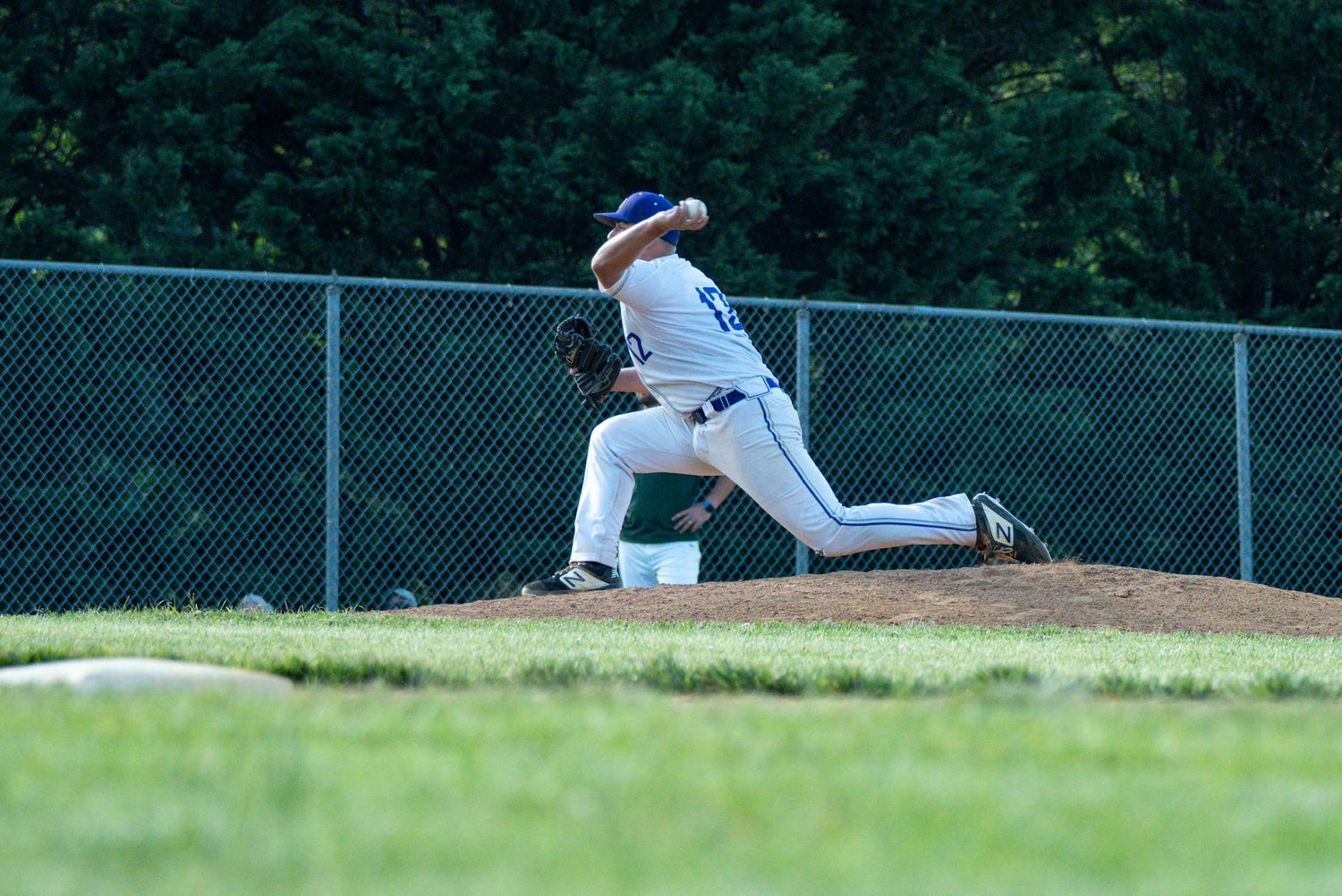 baseball pitching